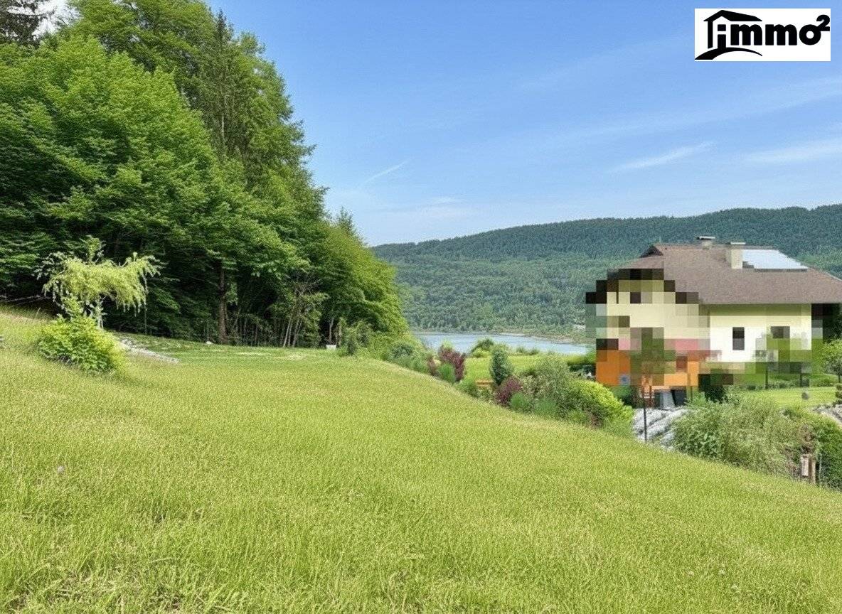 Ein Rückzugsort der besonderen Art – Rarität mit eigenem Wald & Seeblick