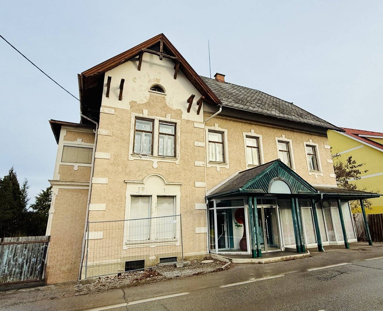 +++ Jugendstilvilla in Gratwein-Straßengel,  sanierungsbedürftig +++