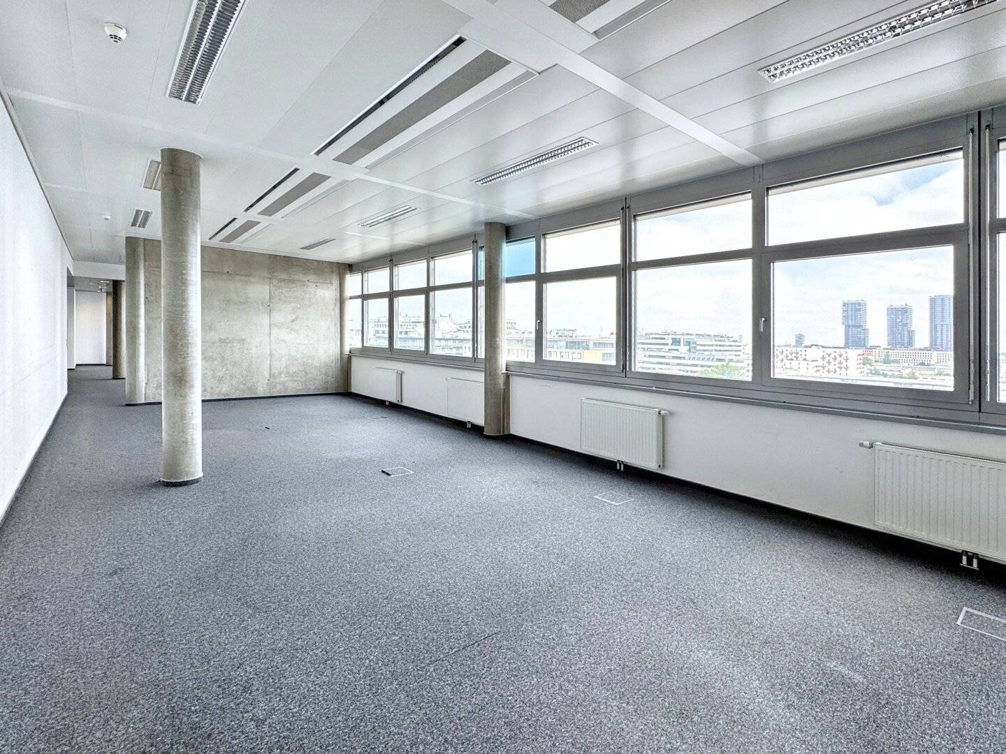 500 m² modern office in iconic office building