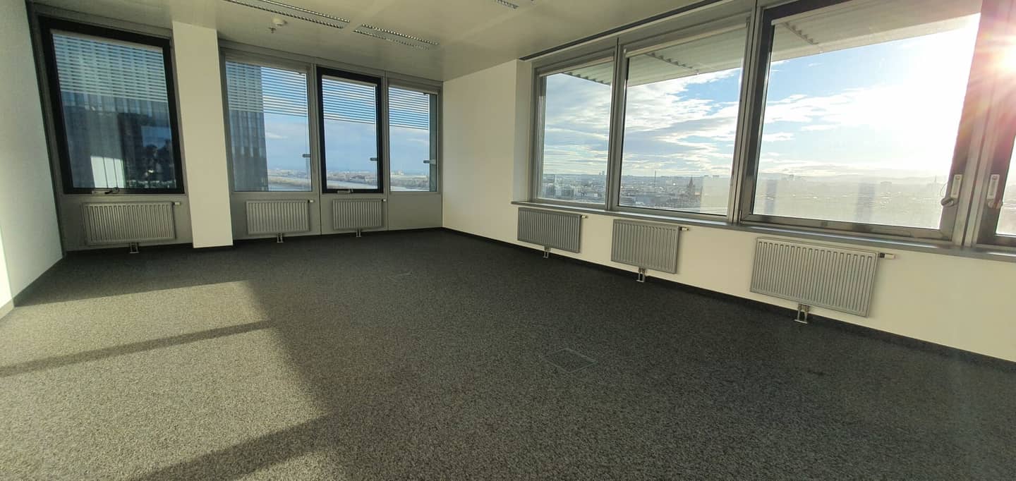 447m2 Bürofläche im 17. Stock - Ares Tower