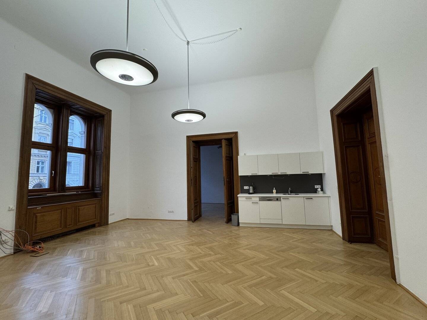 Historic ambience in der Alte Börse | Office on the Ground Floor