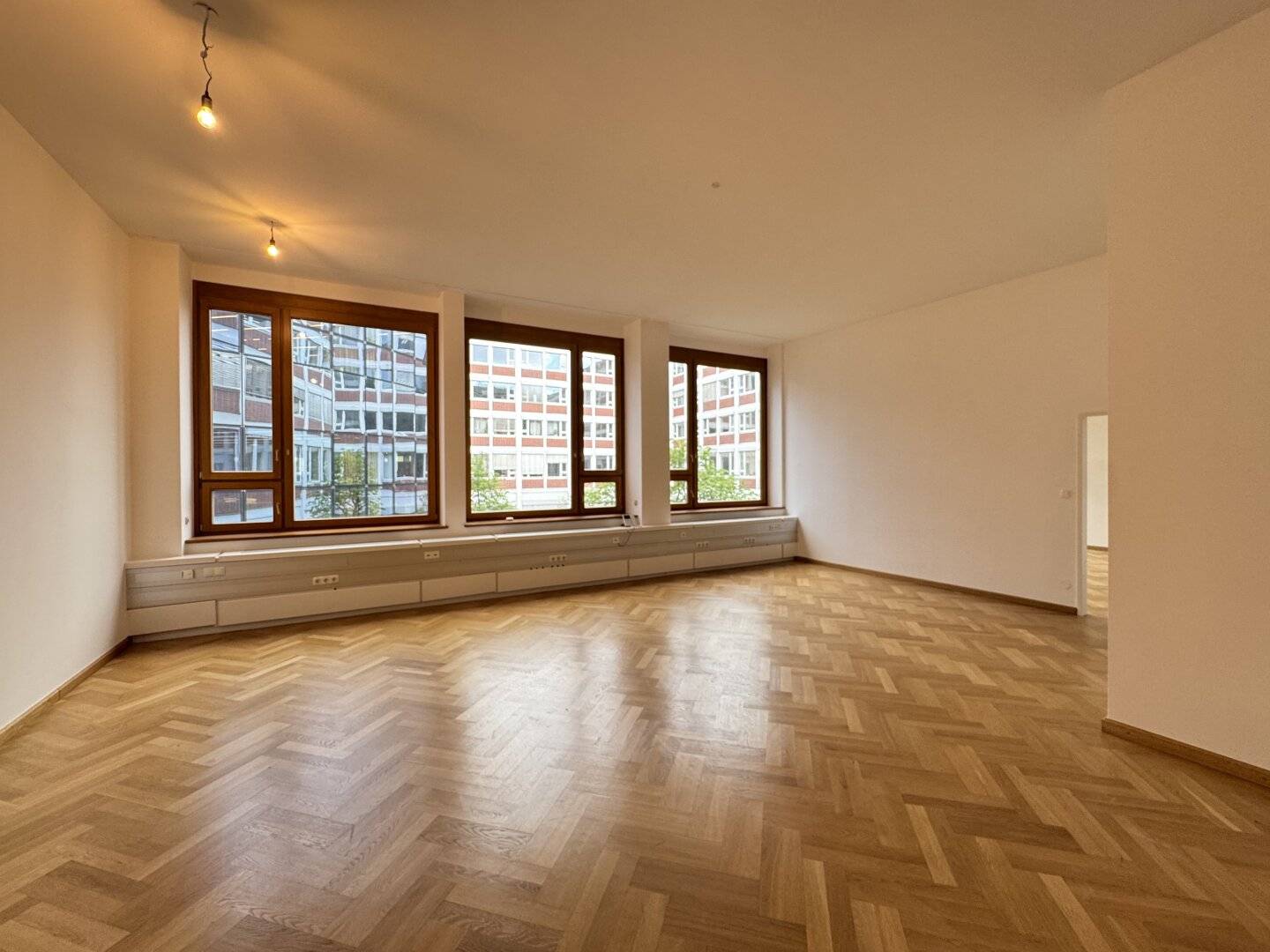 Historisches Ambiente in der Alte Börse | Büro im 1. Stock
