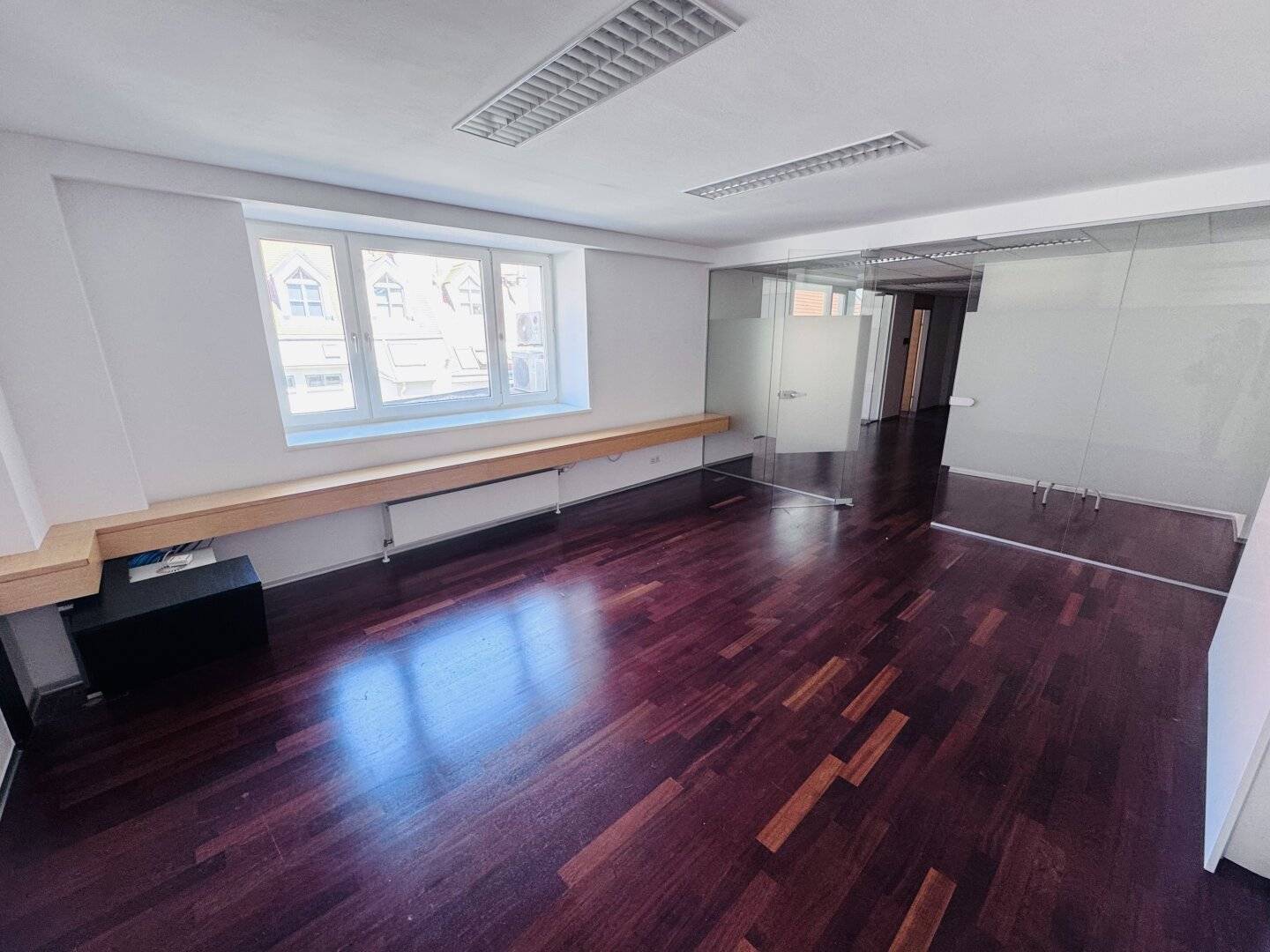 Attraktives Büro in 1190 Wien – 97 m², 4 Zimmer, klimatisiert, top gepflegt!