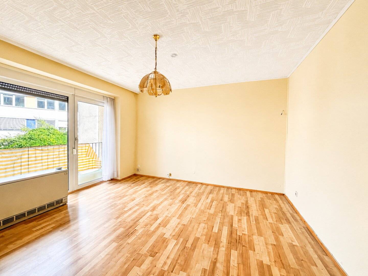 Investment opportunity in Graz-Lend: One rented and one vacant apartment in a package