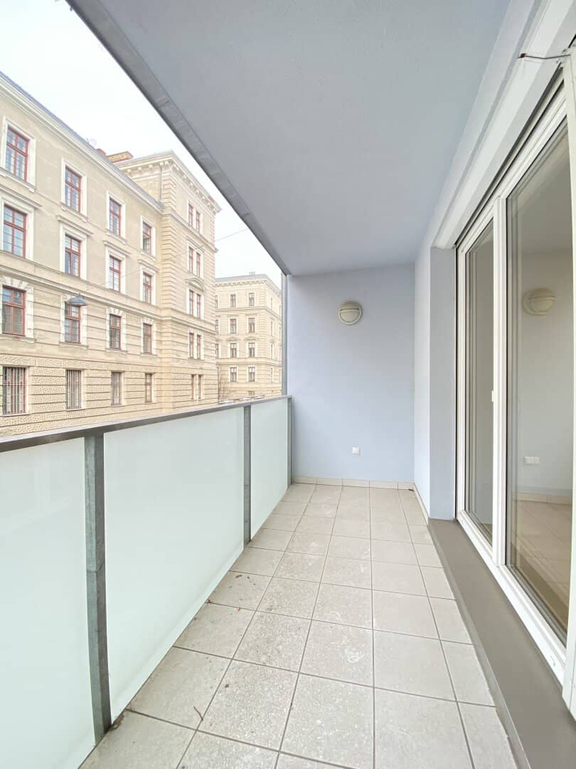 Attractive 2 room apartment with loggia in the 16th district for sale
