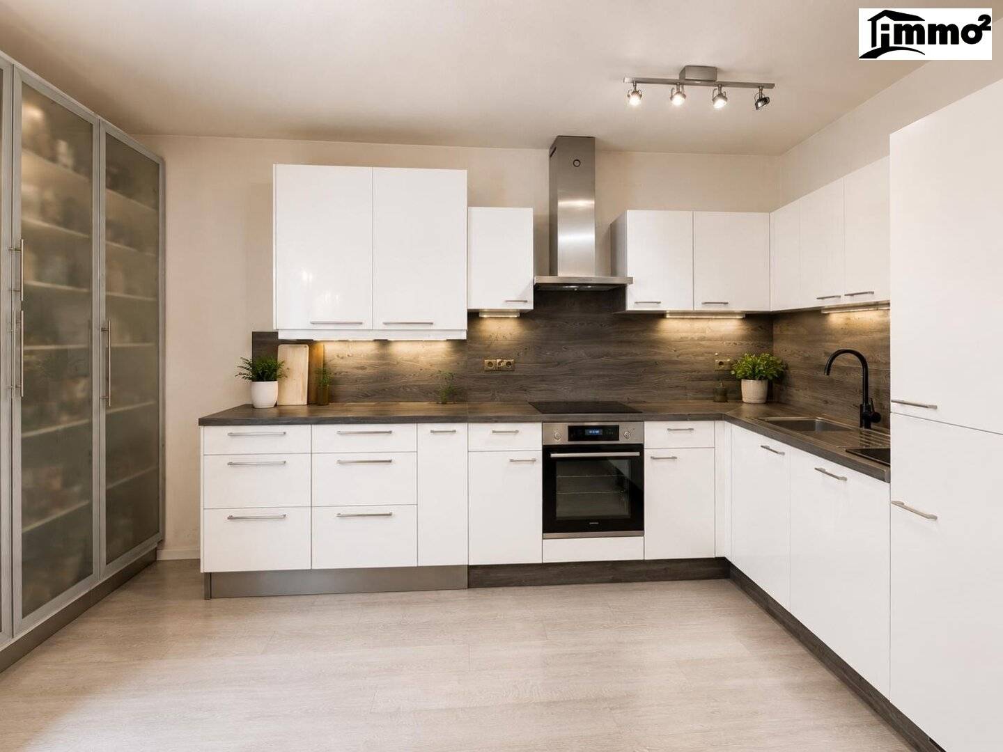Charming three room garden apartment with underground garage and existing lease in sunny location of Völs