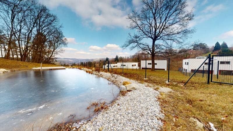 Moderne Doppelhaushälfte in der idyllischen Landschaft von Klosterneuburg-Kierling