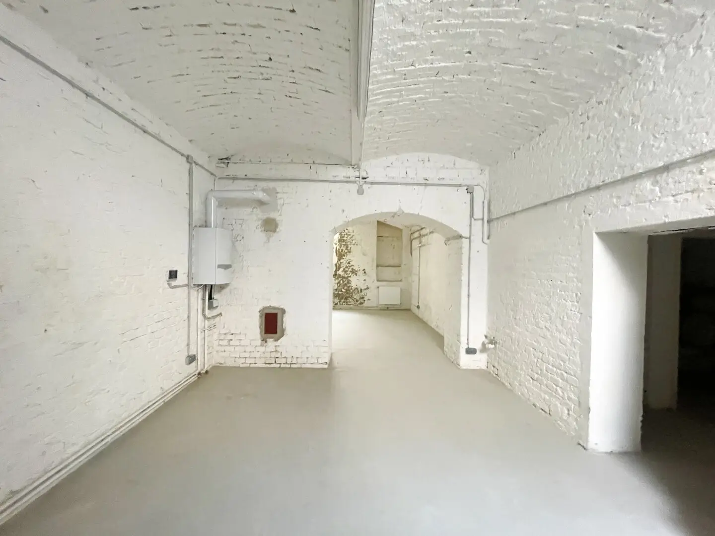 Near Meidling Station: 288 m² Commercial Unit | 4 Entrances | Lift | Garage Optional