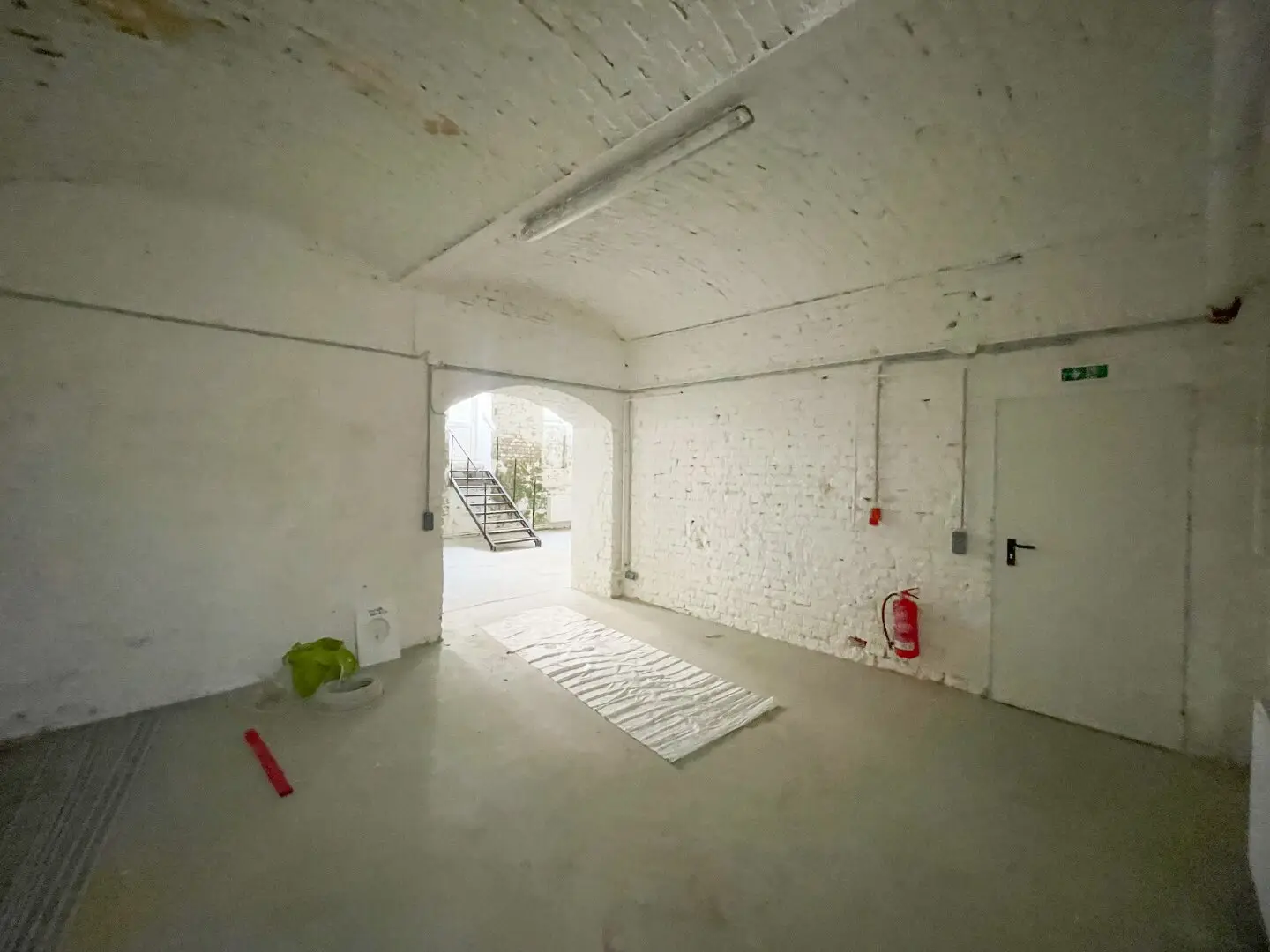 Near Meidling Station: 288 m² Commercial Unit | 4 Entrances | Lift | Garage Optional