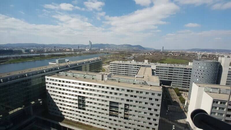 Exclusive office floors in the ARES Tower - 20th floor, 419 m² office