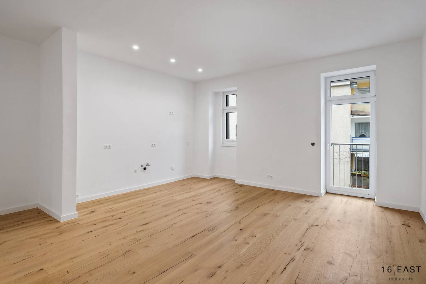 Bright three room old building apartment, quiet location in the inner courtyard, built in kitchen, perfect layout? Actually no punctuation allowed? We'll deliver without question marks.