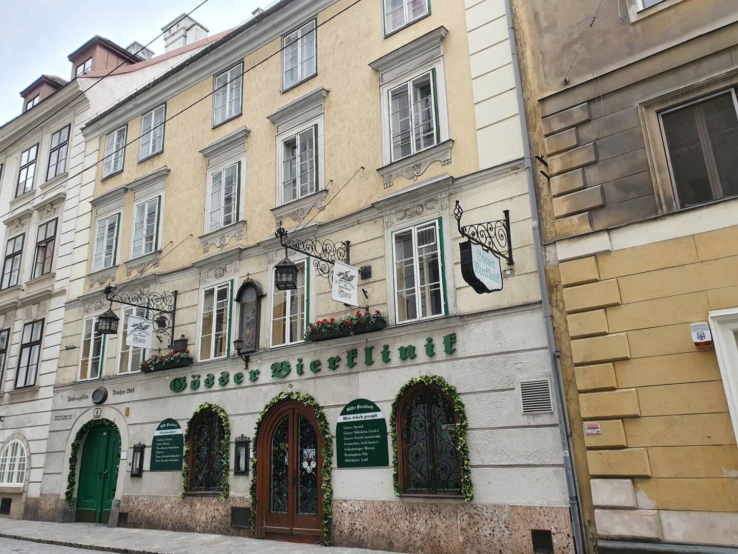 Gastronomy- / Retail space in traditional inner-city location – completion expected spring 2027