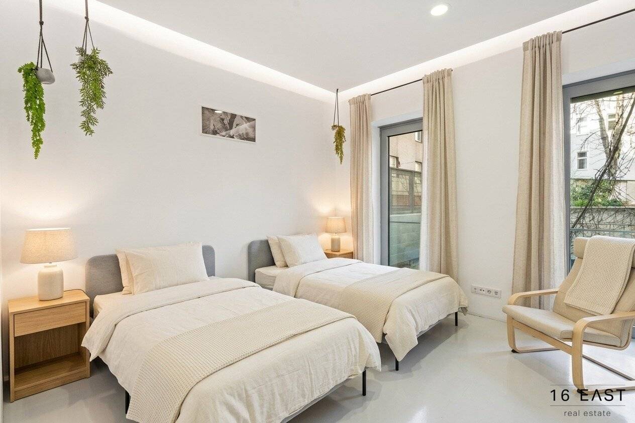 Ruheoase im Altbau: 2-Zimmer-Wohnung mit Terrasse und Garten