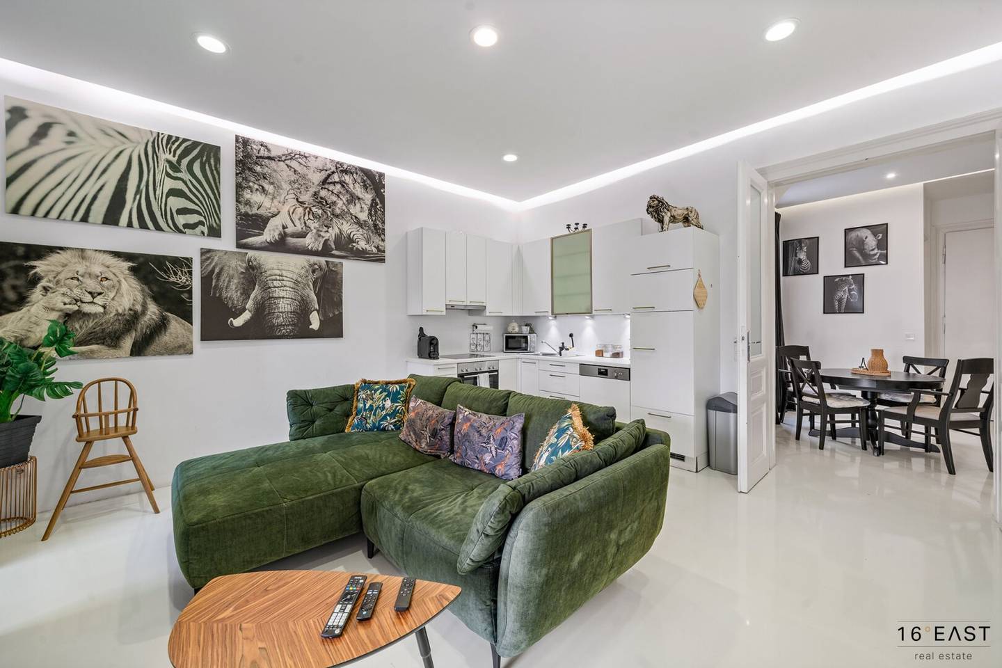 Ruheoase im Altbau: 2-Zimmer-Wohnung mit Terrasse und Garten