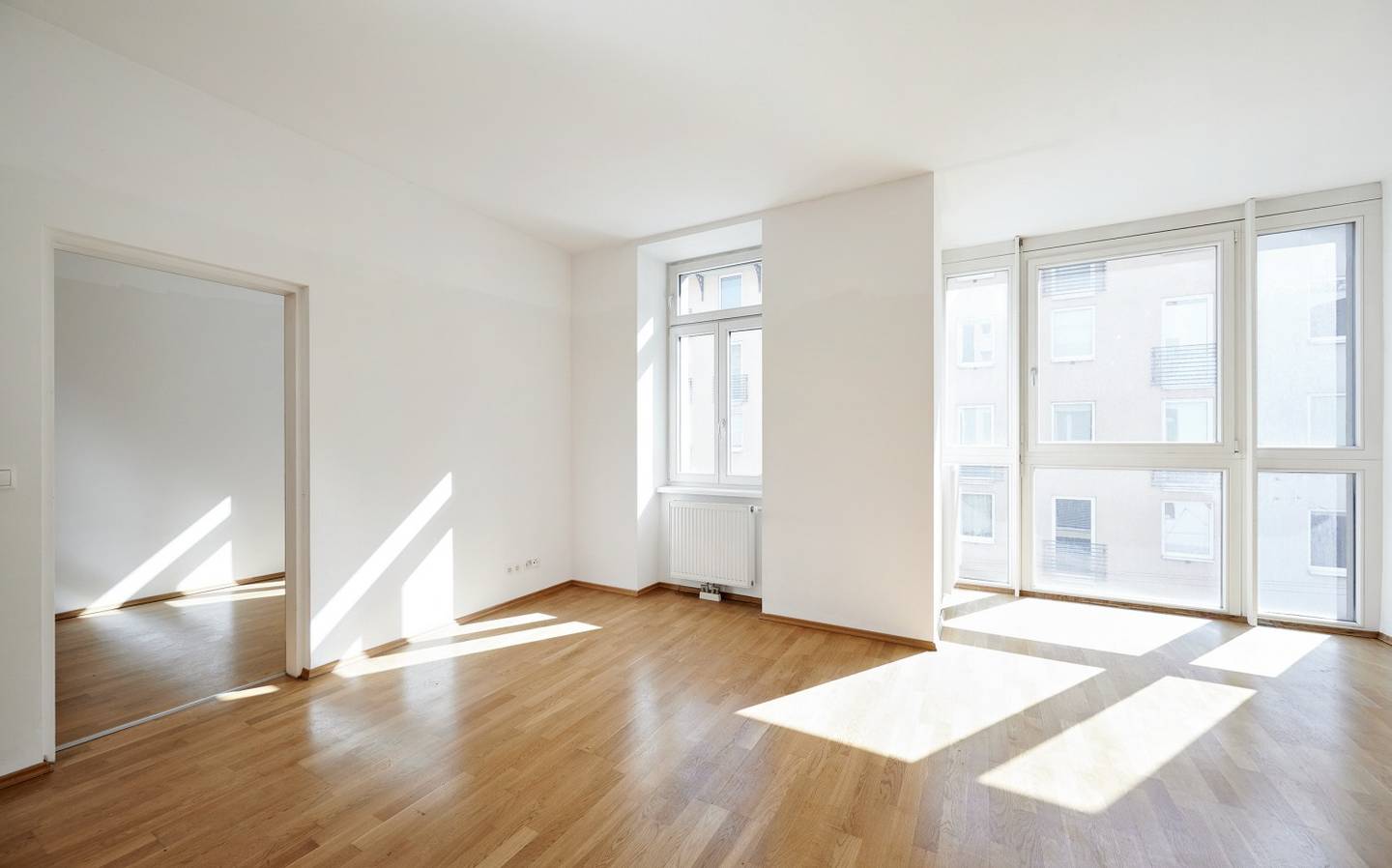 Bright old building apartment near Matzleinsdorfer Platz