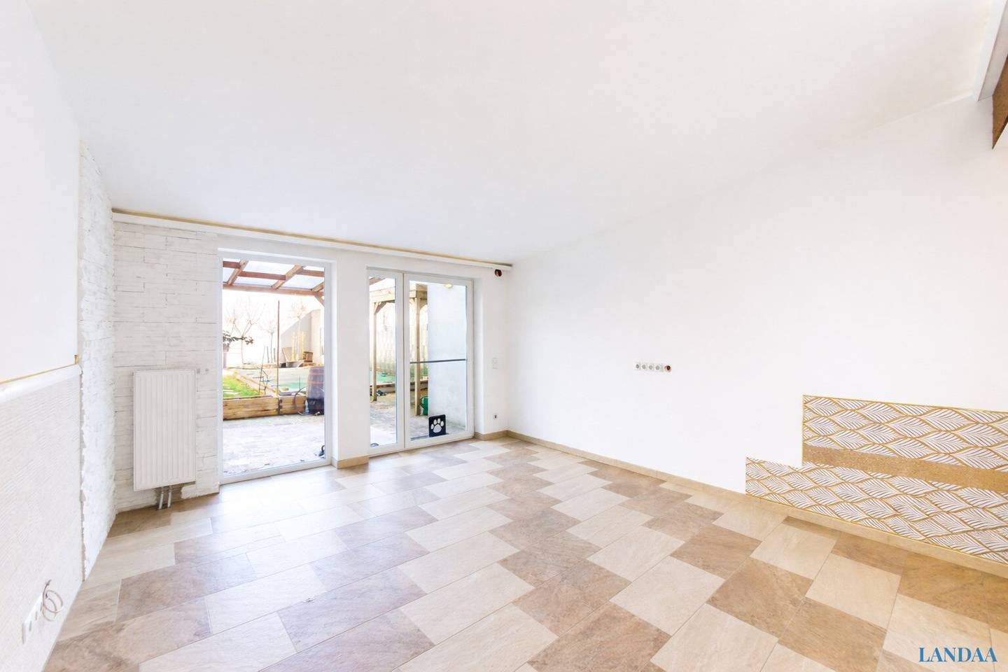 4-room garden apartment with pool near Schloss Hetzendorf