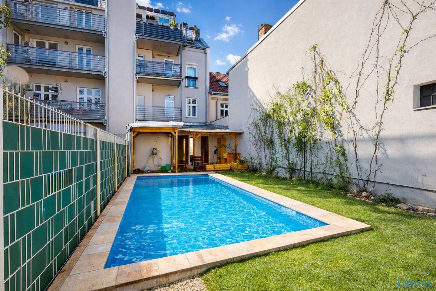 4-room garden apartment with pool near Schloss Hetzendorf