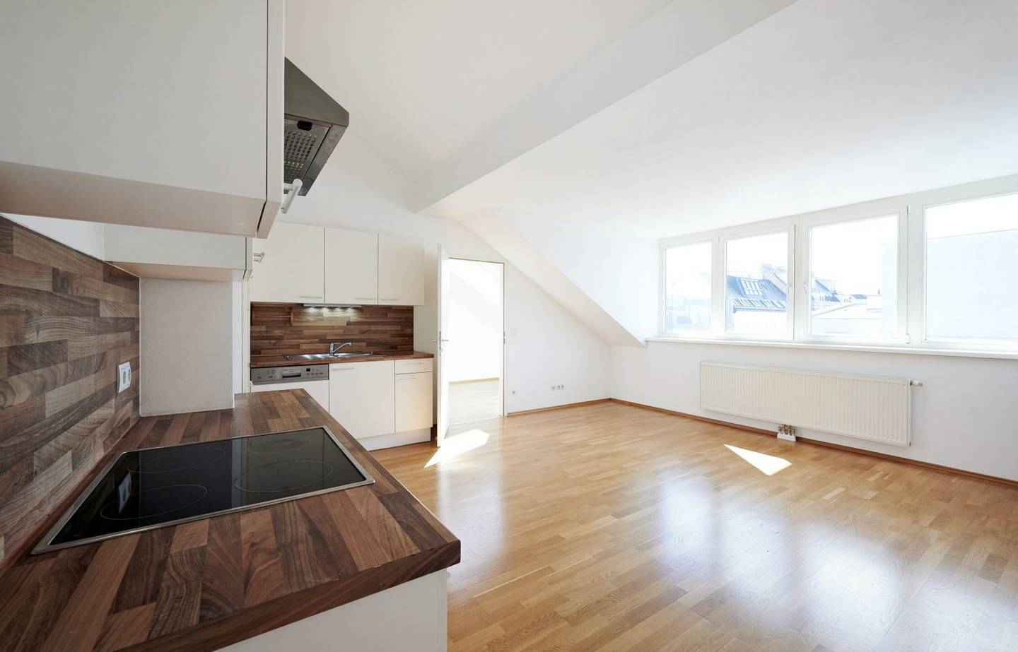 Dachgeschosswohnung nahe Matzleinsdorfer Platz Aufzug