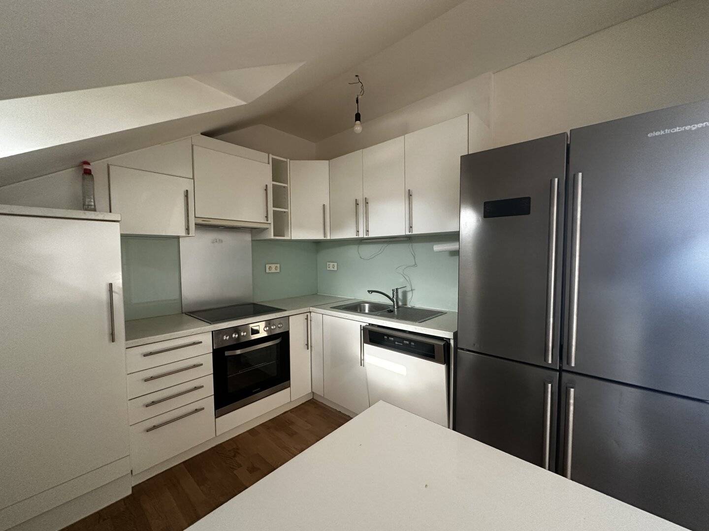 Three room apartment with balcony and parking space in Baden’s central spa town location in Baden? But avoid this phrasing