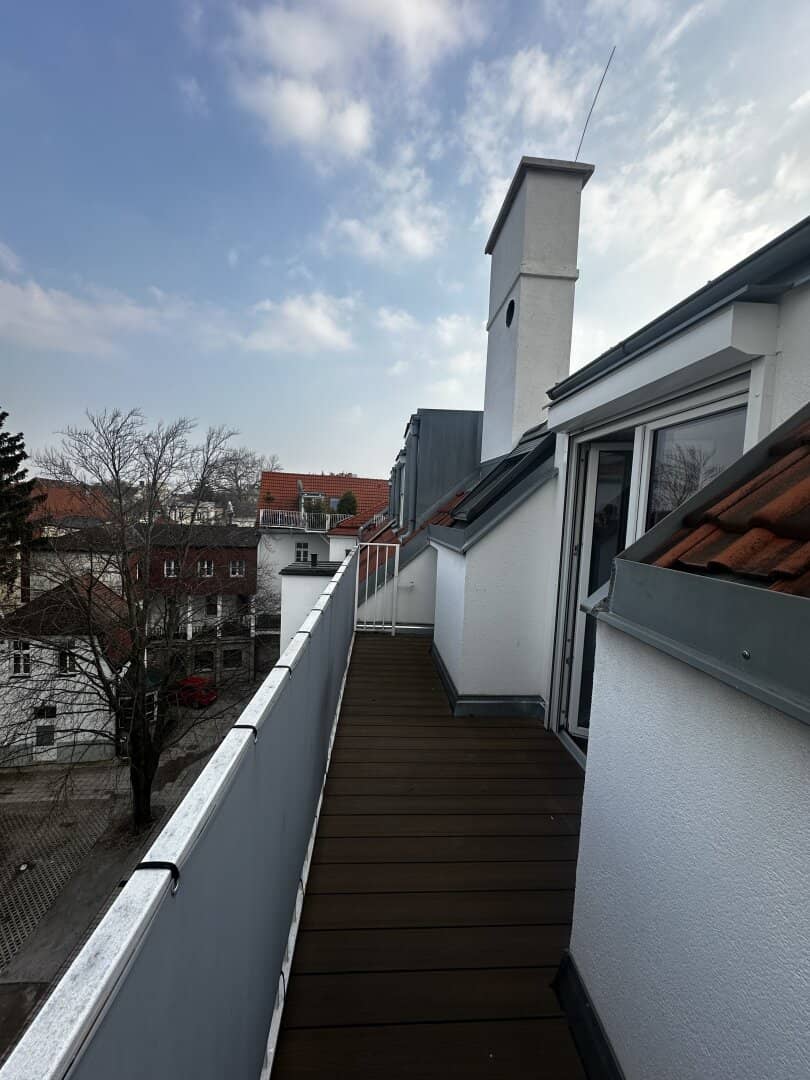 Three room apartment with balcony and parking space in Baden’s central spa town location in Baden? But avoid this phrasing