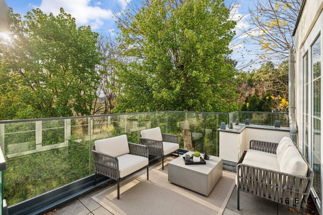 Generalsanierte 4-Zimmer-DG-Maisonette mit großzügigen Terrassen, Grünblick & absoluter Ruhelage