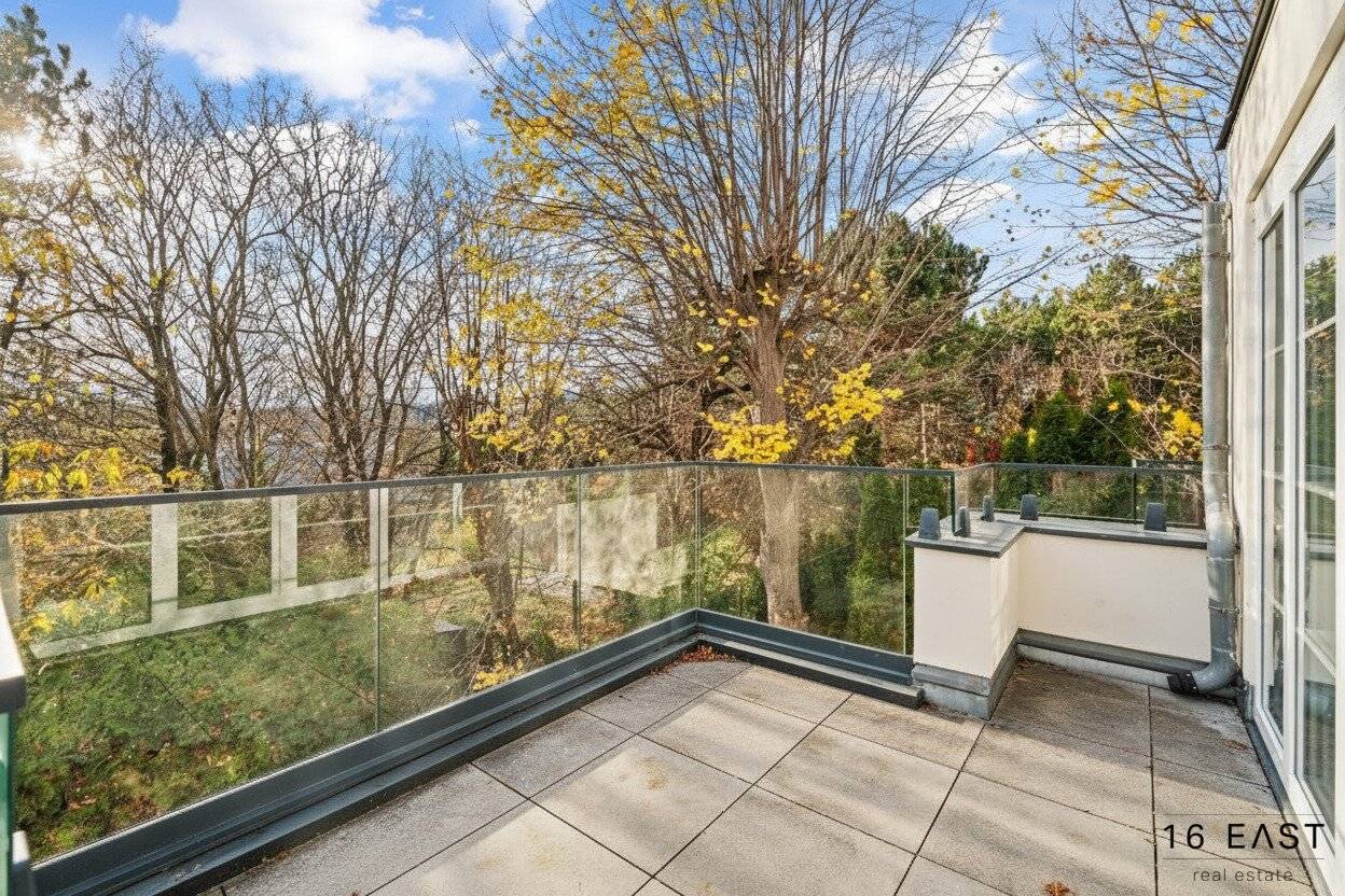 Generalsanierte 4-Zimmer-DG-Maisonette mit großzügigen Terrassen, Grünblick & absoluter Ruhelage