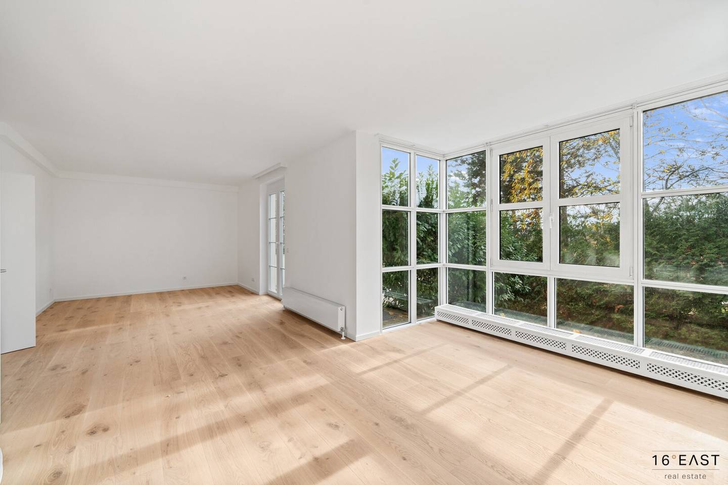 Traumhafte Grünruhelage – Exklusive 4-Zimmer-Gartenwohnung mit Süd-Ausrichtung und Garage