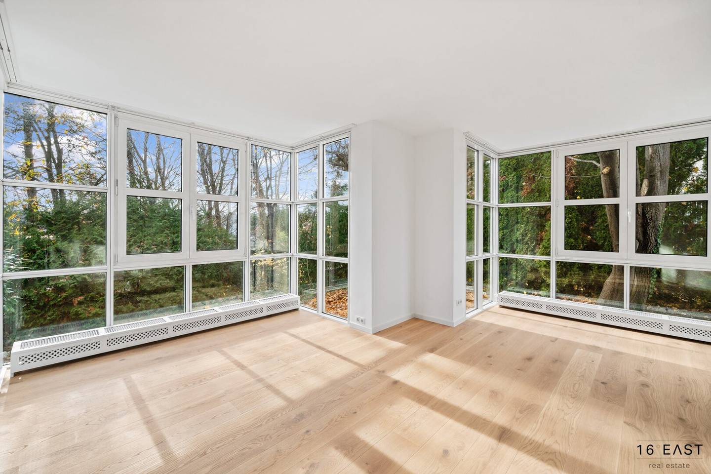 Traumhafte Grünruhelage – Exklusive 4-Zimmer-Gartenwohnung mit Süd-Ausrichtung und Garage