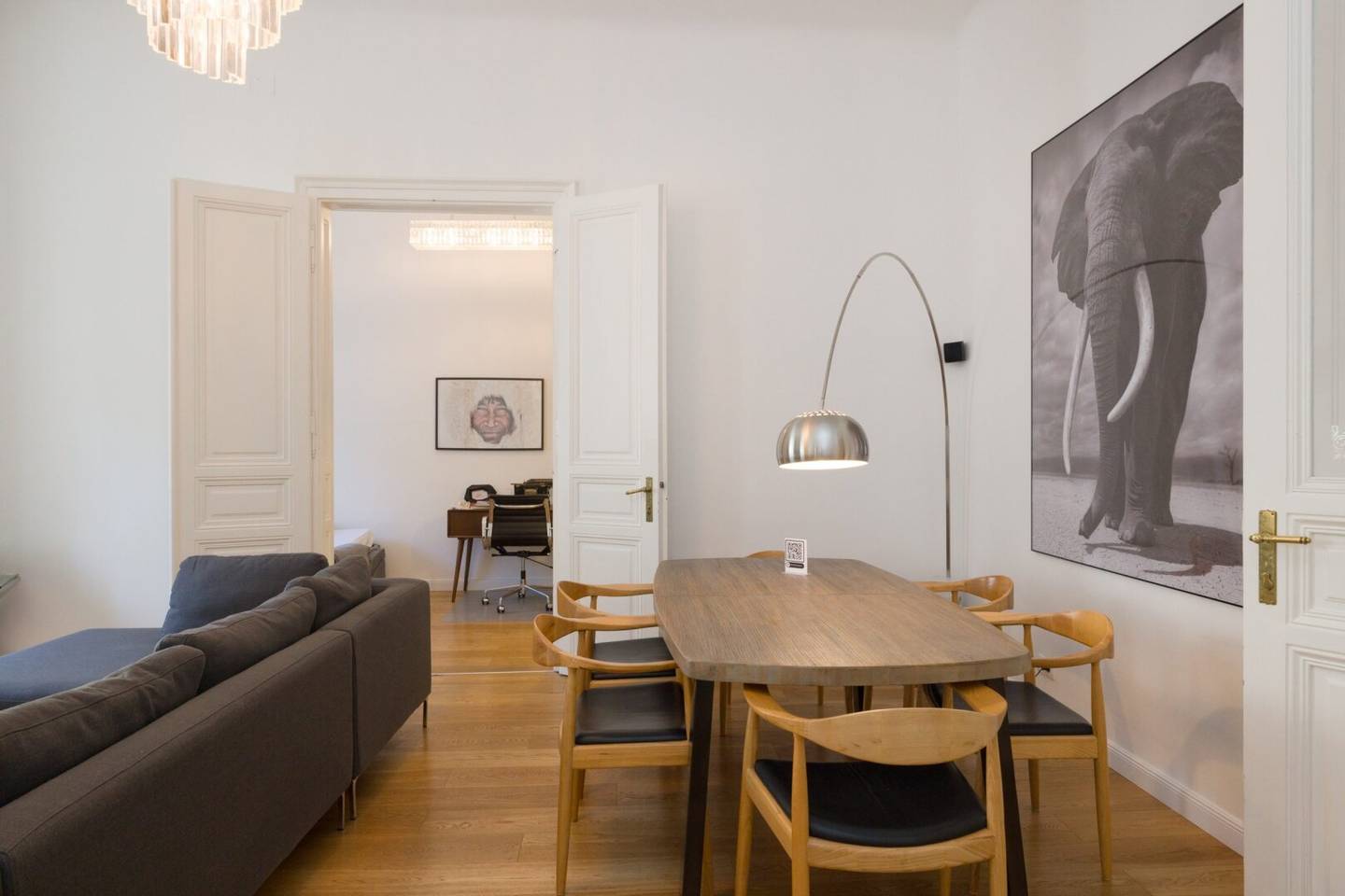 Reside in the heart of Vienna's Old Town | Luxury apartment in an absolute prime location