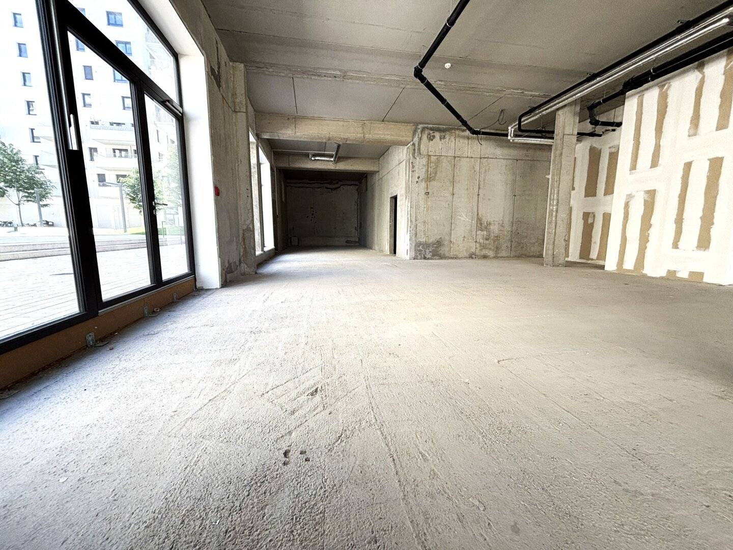 ## 130 m² TERRASSE - Ihr Geschäftslokal im Herzen des Nordbahnviertels - BELAGSFERTIG ##