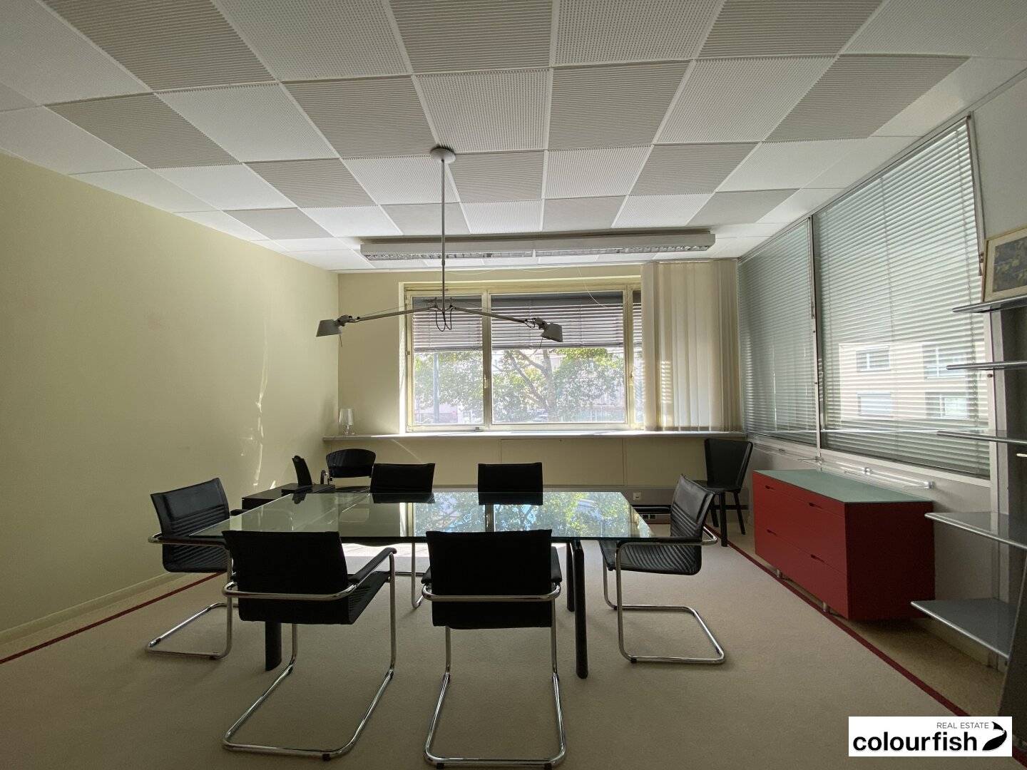 Efficient small office on Mittersteig