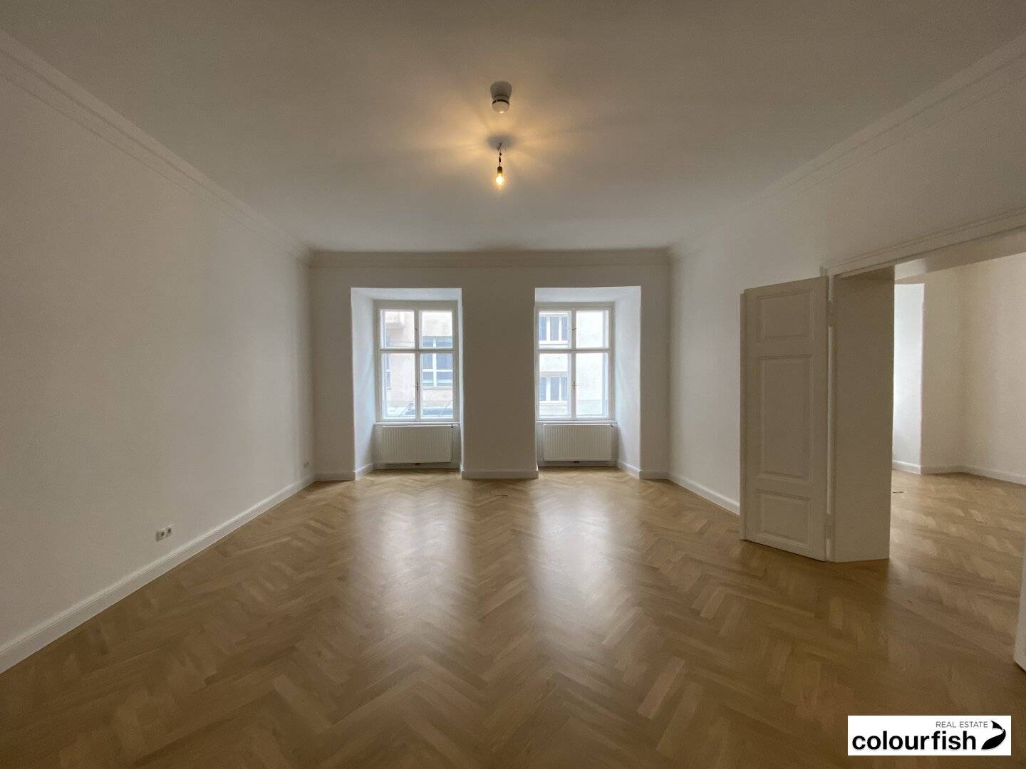 Historisches Büro in zentraler Lage