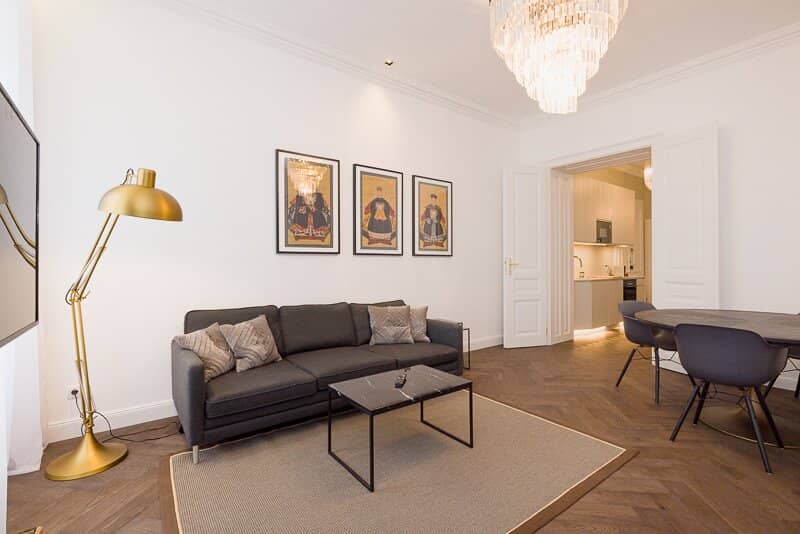 Luxury owner occupied apartment in the 2nd district, 2 bedrooms, 2 bathrooms, stylish fittings in a prime urban location