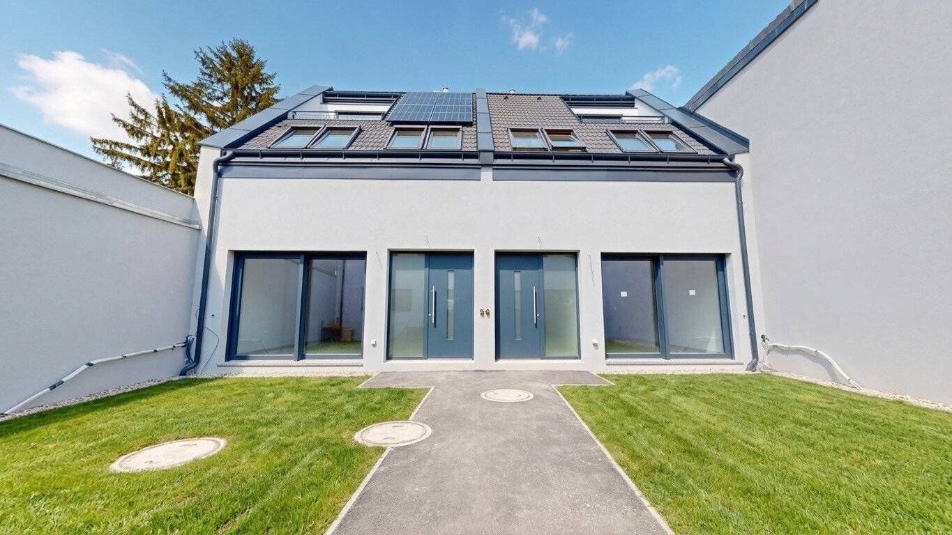 Stylish and peaceful living semi detached house with feel-good factor (note: original German title preserved)˙? no punctuation