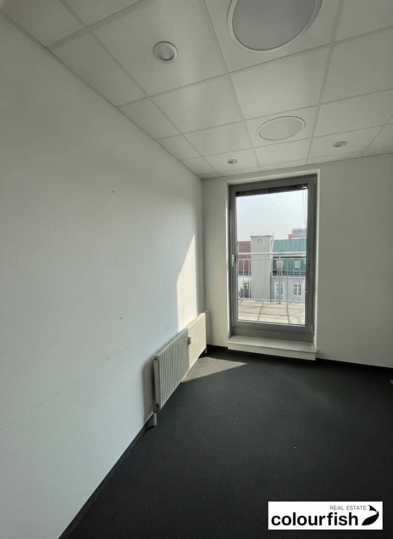 Terrace office directly at Westbahnhof, Terrace office directly at Westbahnhof