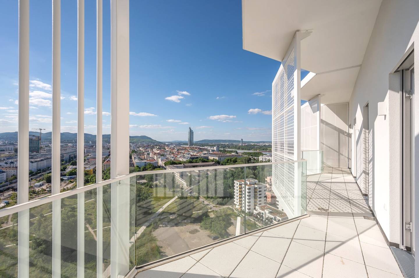 Nordbahnviertel pur sunny panorama rooftop property first occupancy (T197)