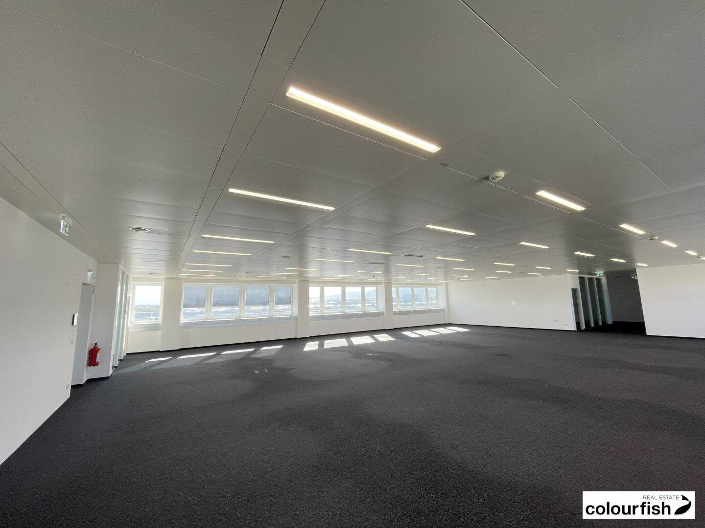 Modern office with top connectivity