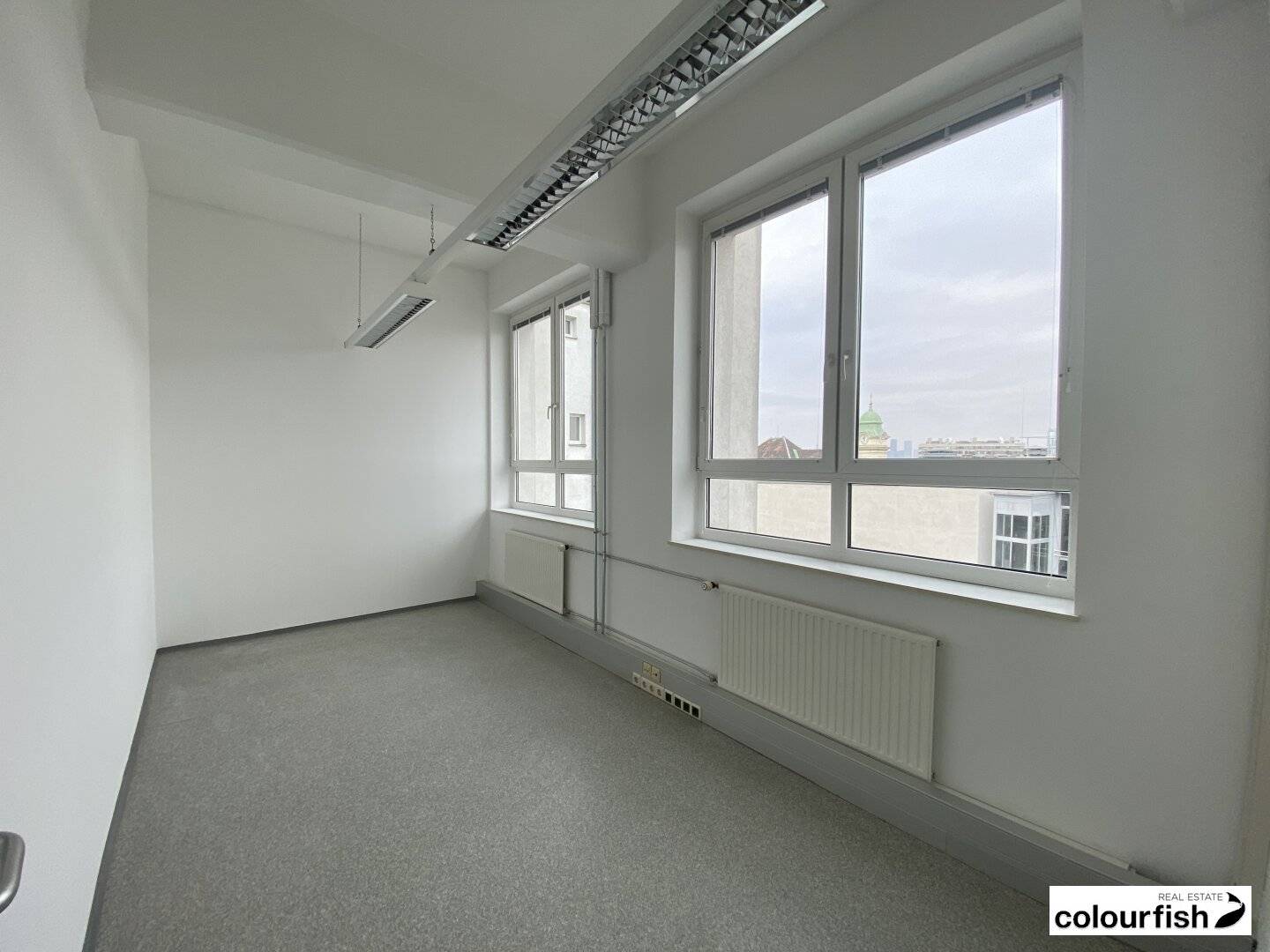 Generous space on Hainburger Straße