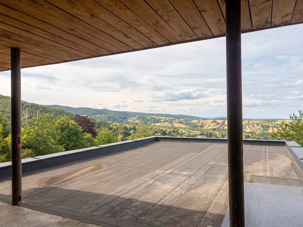 Beheimatet im Grünen – Haus mit Garten, zwei Terrassen, großem Waldgrundstück und Garage in ruhiger und grüner Lage von Forchtenstein