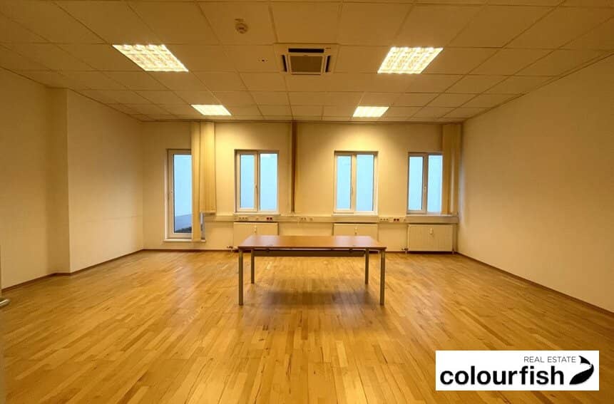 Bright &amp; flexible office unit with atrium access in 1230 Vienna