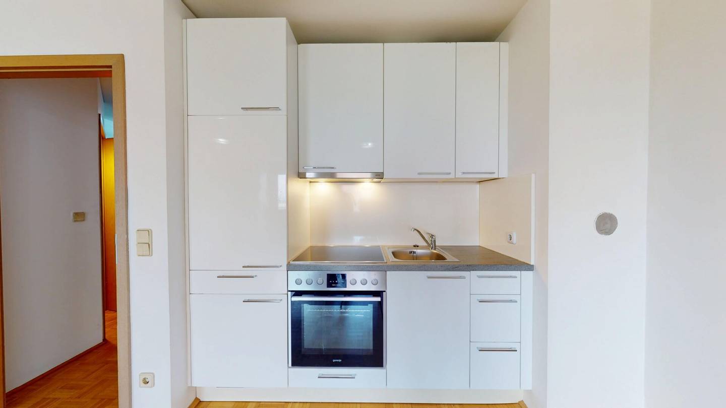 Immediately rentable: Tenanted investment apartment | free rent | underground parking space | near Donaukanal