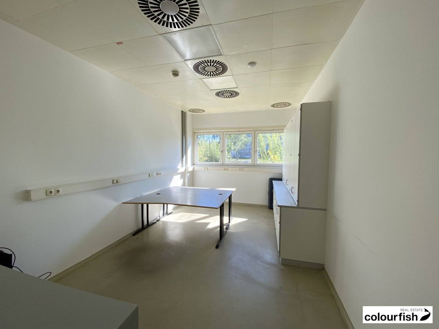 Former Laboratory Ground Floor Area Near Siemensstraße Station