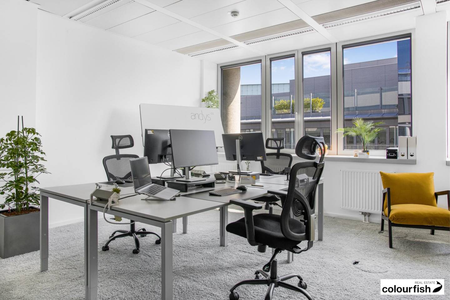 Büroflächen und Co-working im EURO PLAZA 10