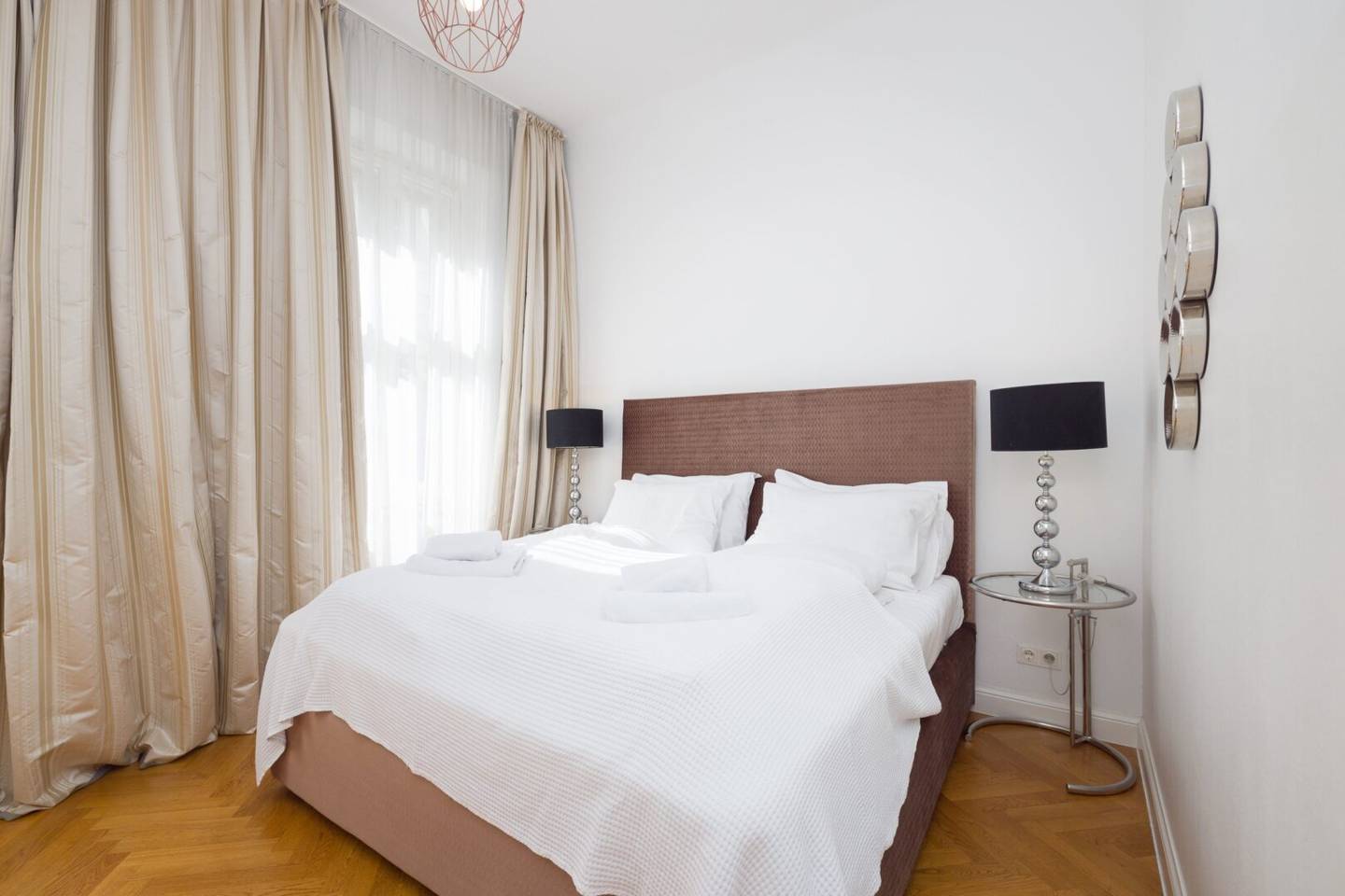 EXKLUSIVE EIGENTUMSWOHNUNG IM NOBLEN 19. BEZIRK – Stilvolle Altbau-Eleganz mit modernem Luxus