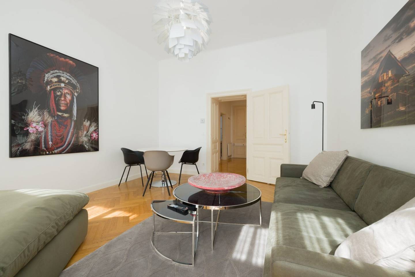 EXKLUSIVE EIGENTUMSWOHNUNG IM NOBLEN 19. BEZIRK – Stilvolle Altbau-Eleganz mit modernem Luxus