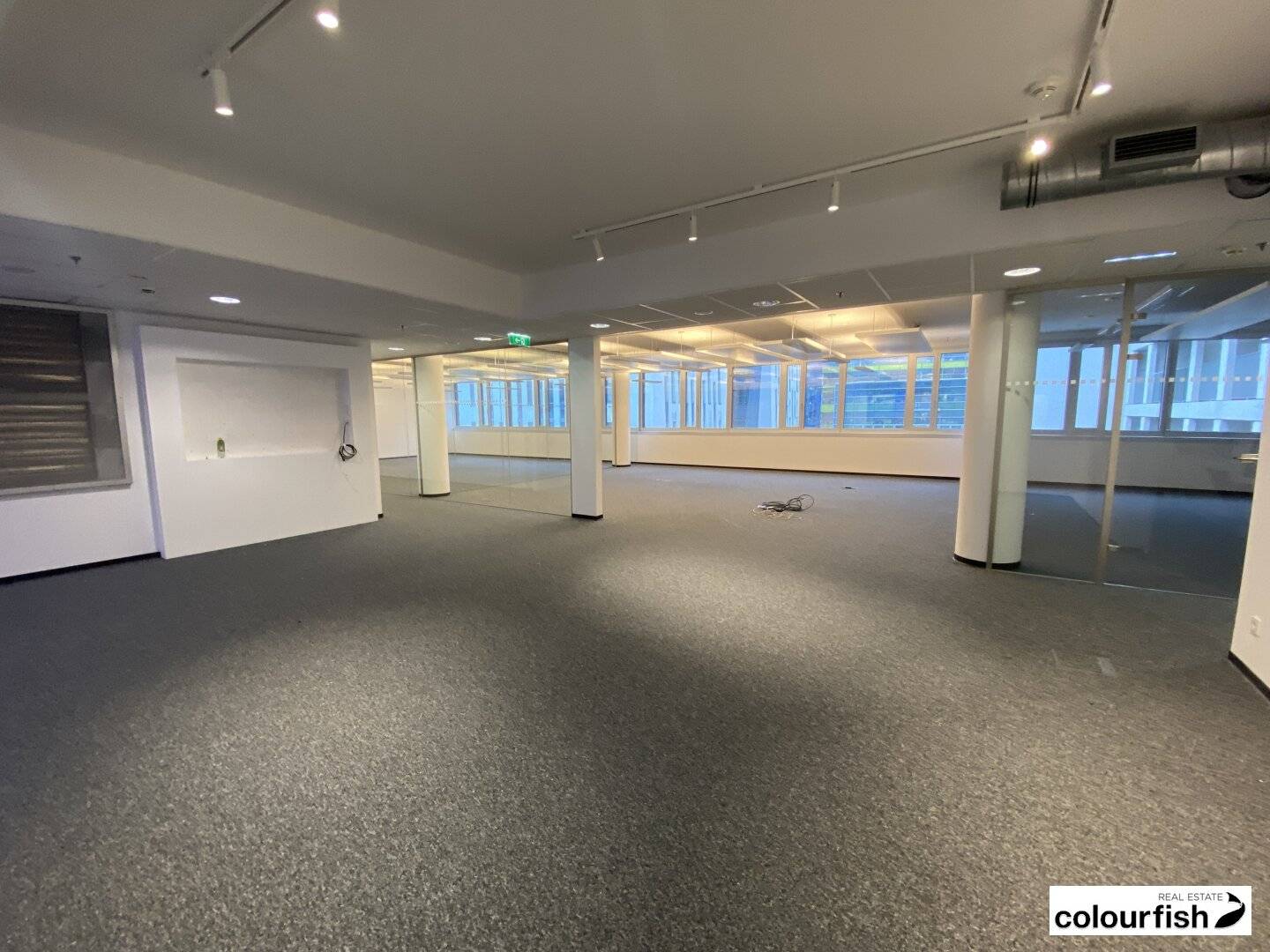 Office and laboratory spaces in St. Marx
