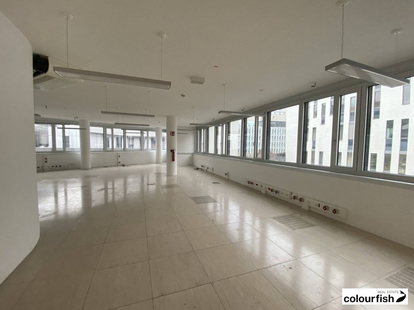 Office and laboratory spaces in St. Marx