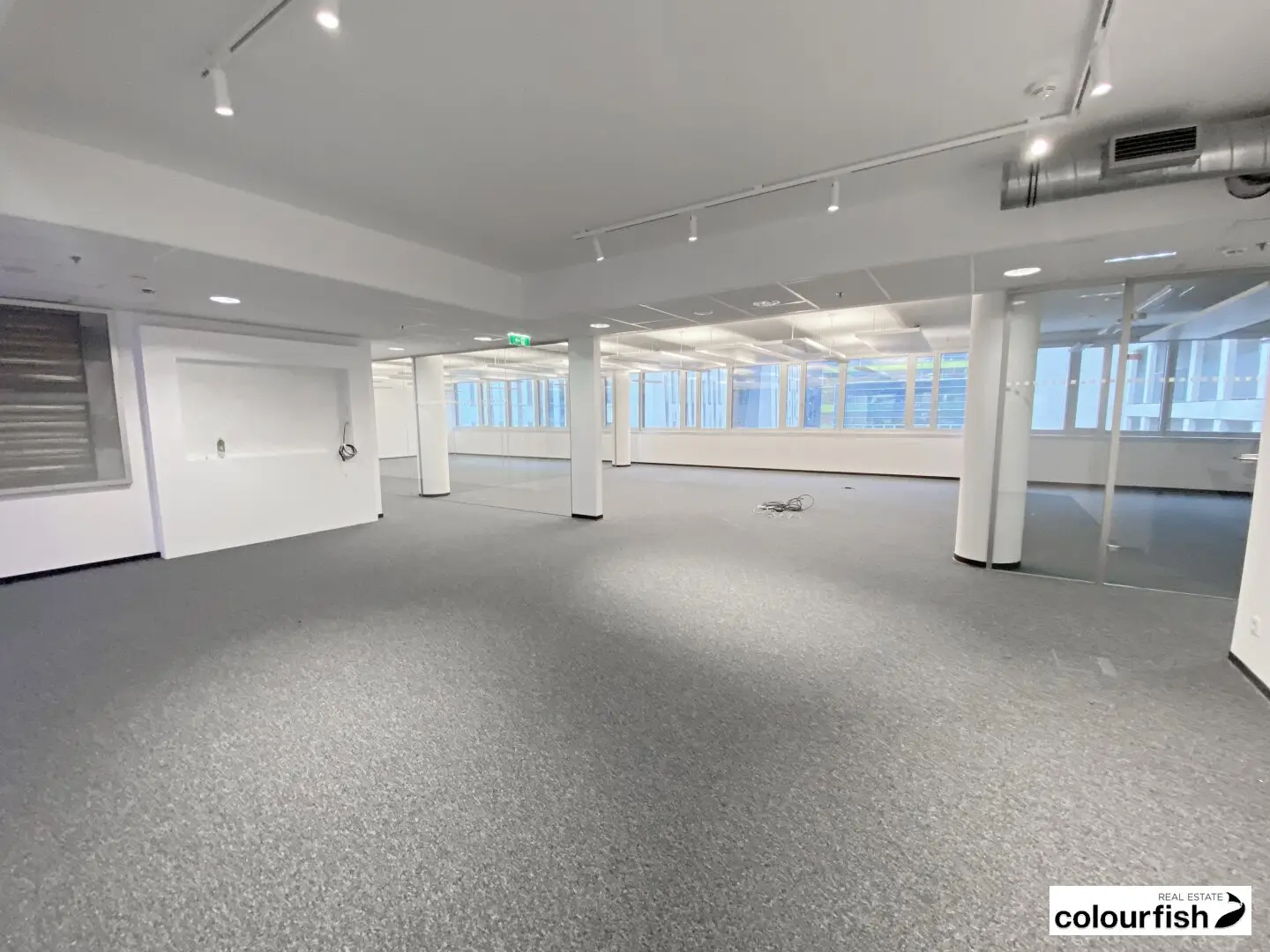 Office and laboratory spaces in St. Marx