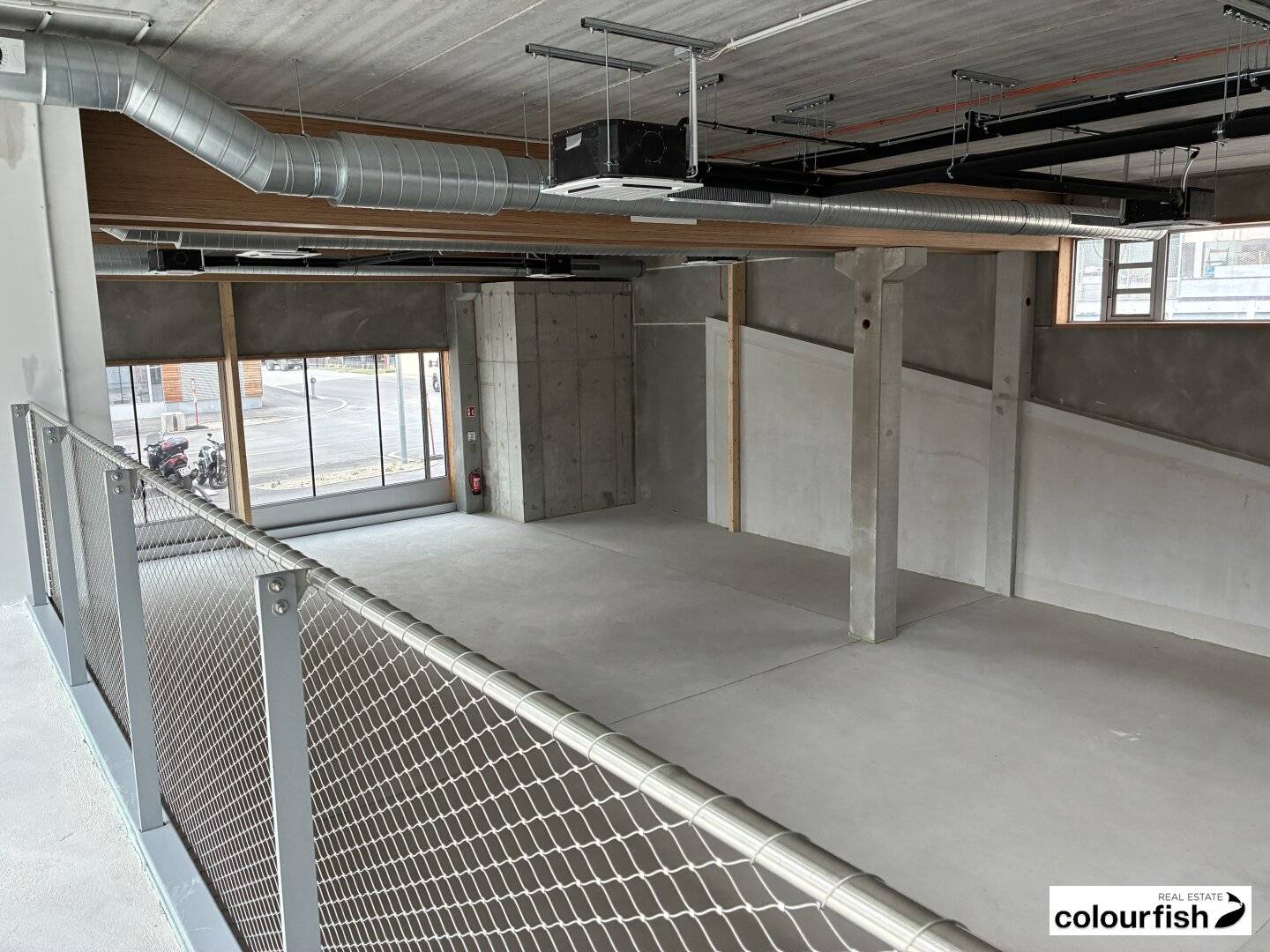 DOCKS - Loft Showroom Space for Innovative Ideas