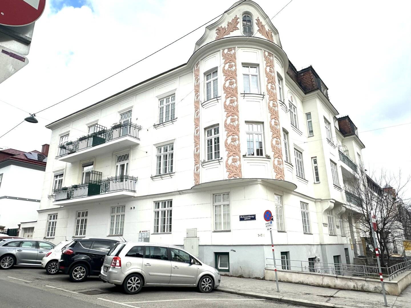 Neuer Preis !EINMALIGE Gelegenheit - Balkonwohnung in wunderschönem Stilaltbau